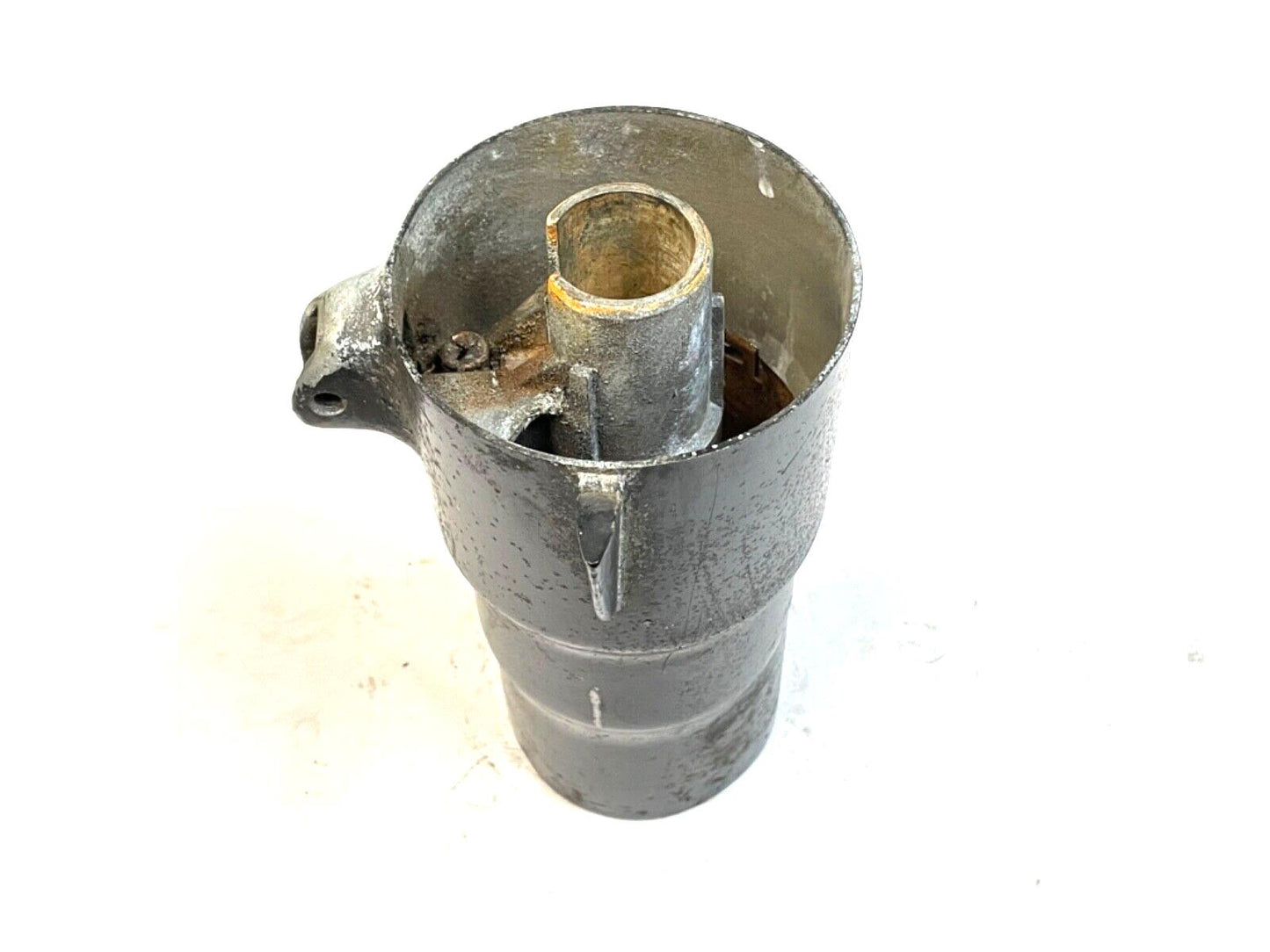 Jeep J10 Cherokee Wagoneer steering column lower housing automatic shifter AMC