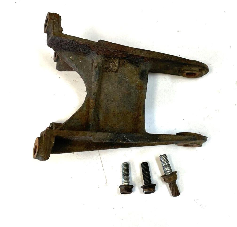 Jeep YJ Wrangler 4 Cylinder Driver Side Motor Mount 8952000574 2.5 Engine!