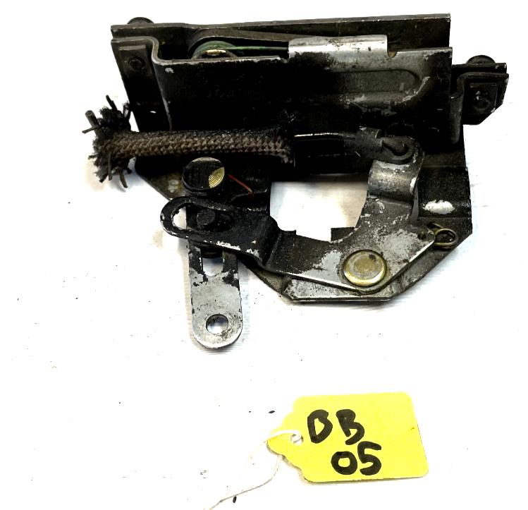 Jeep YJ Wrangler Tail Gate Striker latch tailgate fits 87-95