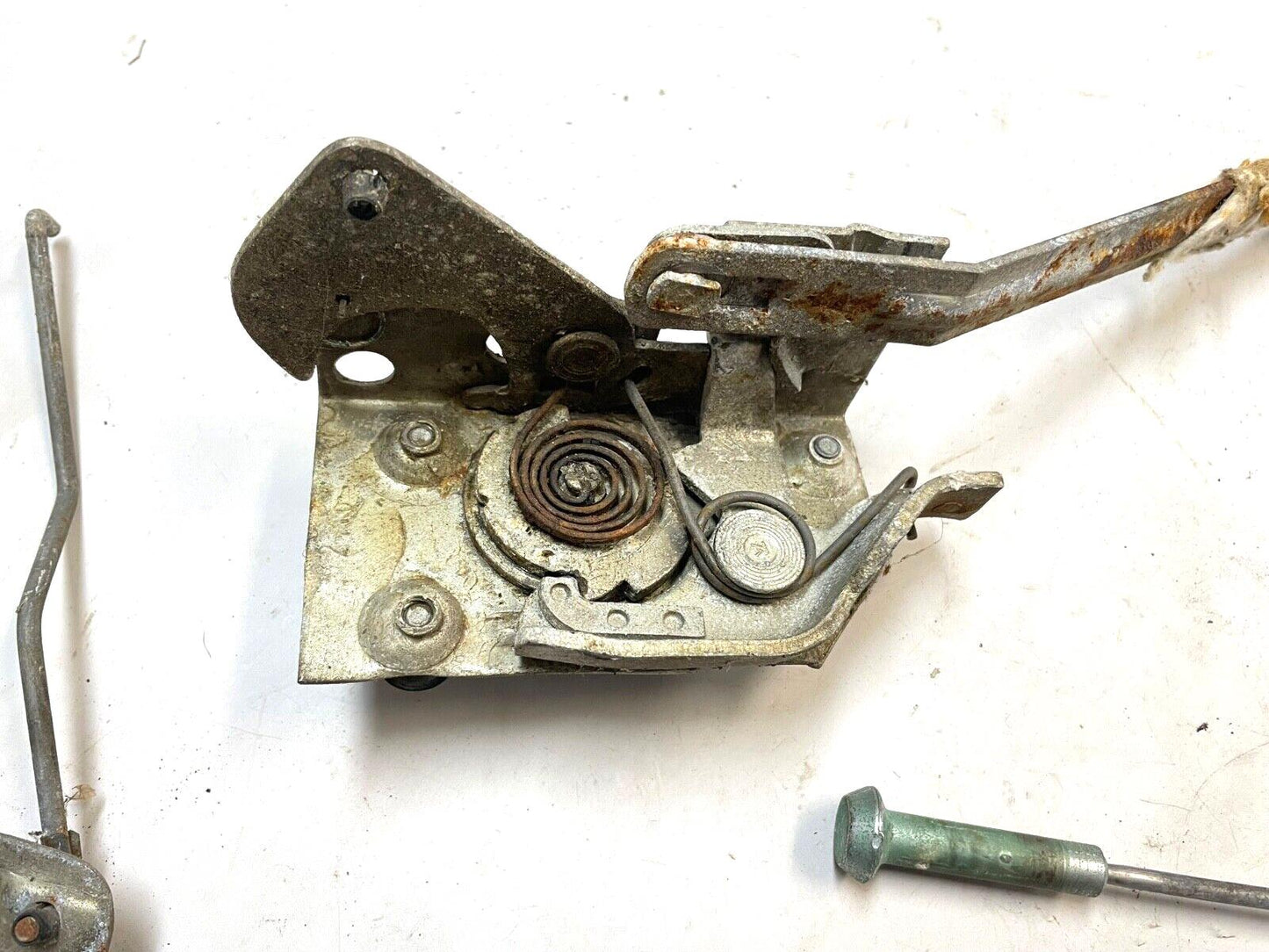 Jeep Grand Wagoneer Door linkage Striker latch Driver side rear handle