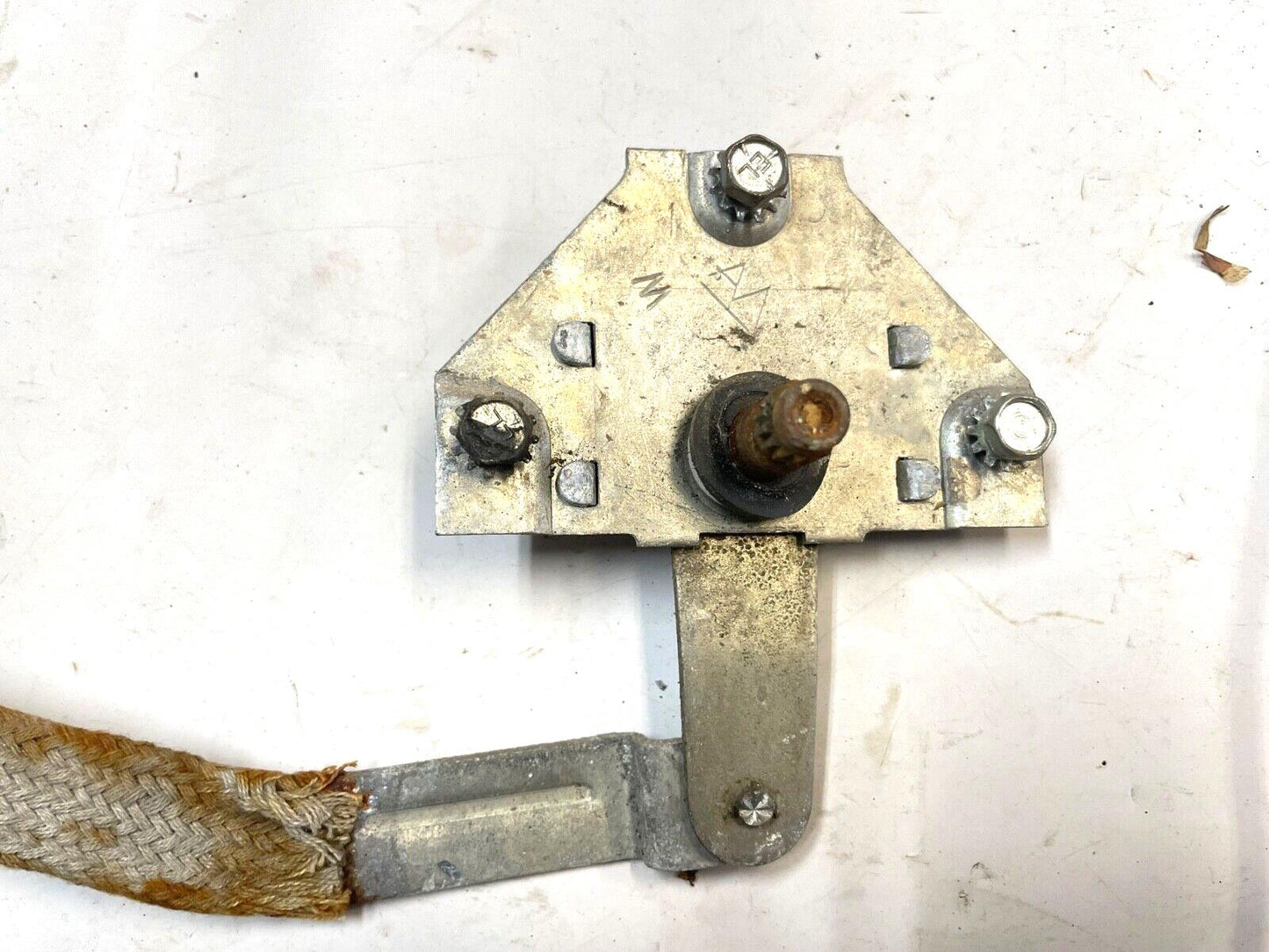 Jeep Grand Wagoneer Door linkage Striker latch Driver side rear handle