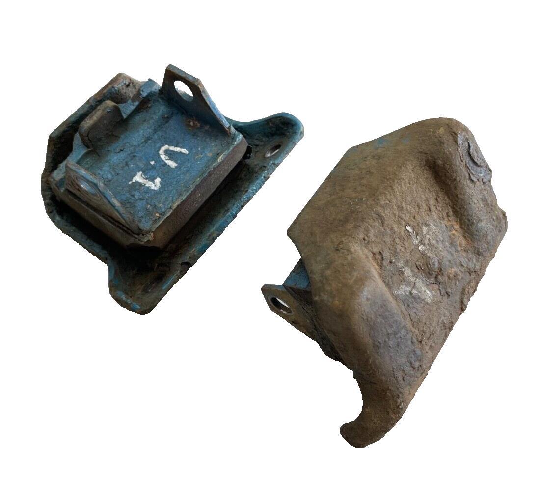 Jeep CJ Dauntless 225 V6 motor mounts fits 66-71 CJ5/CJ6