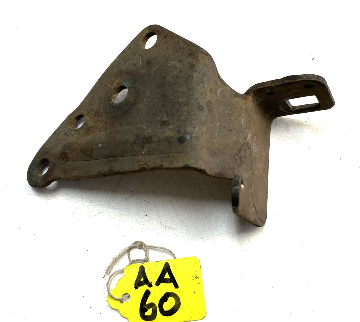 AMC V8 throttle cable bracket 304 360 401 CJ5 CJ7 Cherokee Wagoneer J10 J20