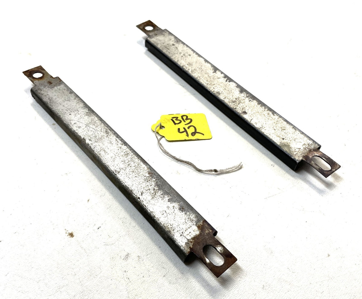 Jeep window regulator guide slide track channel door CJ7 YJ Wrangler glass