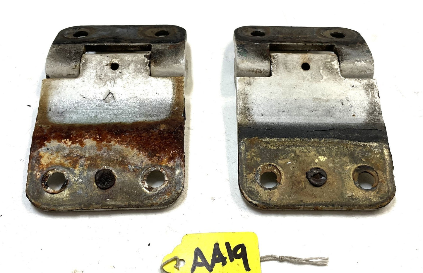 Jeep CJ Factory tailgate hinges CJ7 CJ8 hinge set AMC tail gate U4