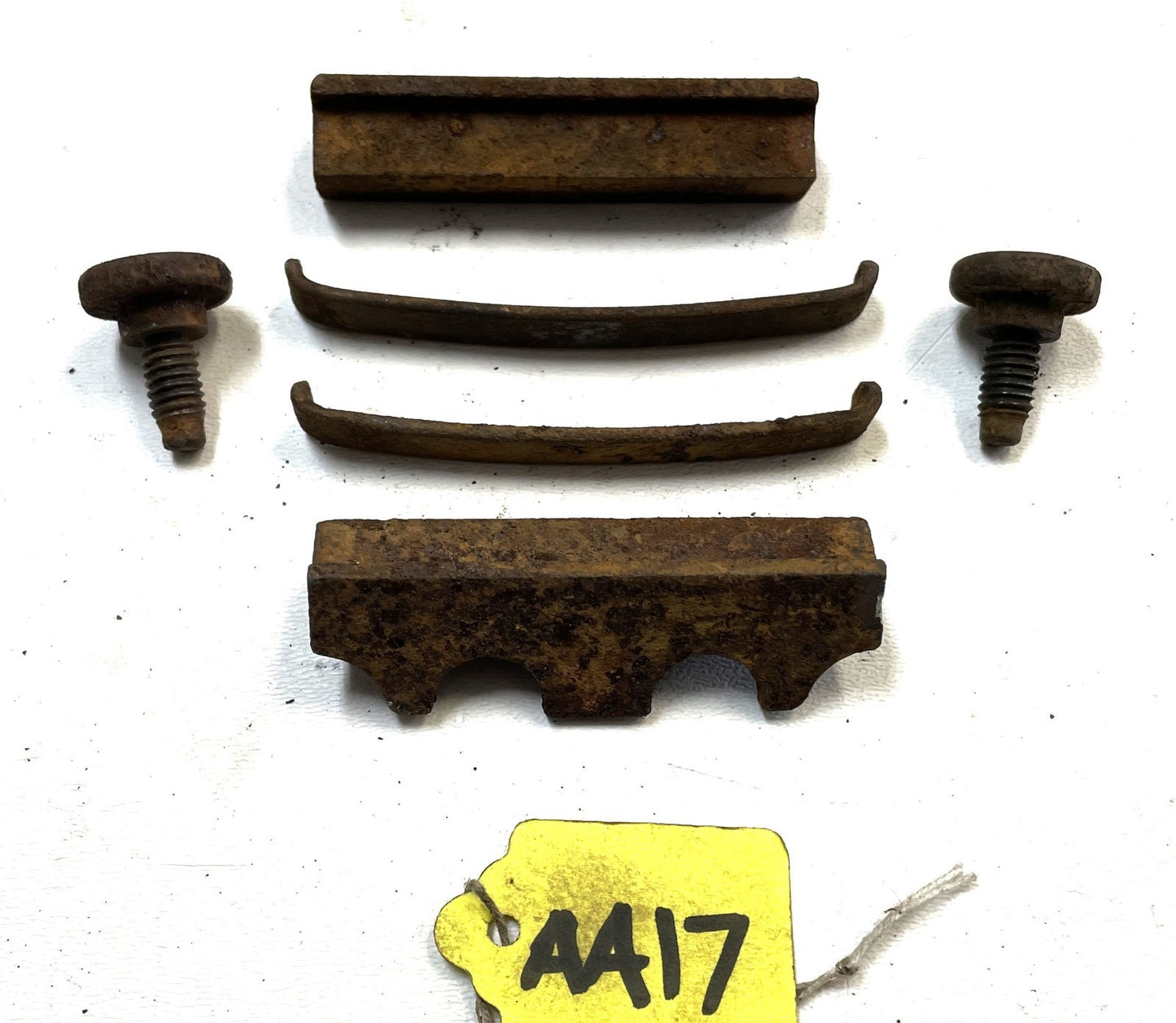 Jeep CJ Disc Brake Caliper Retainer Bracket w/ screws CJ5 CJ7 CJ8 AMC 78-81 Pair