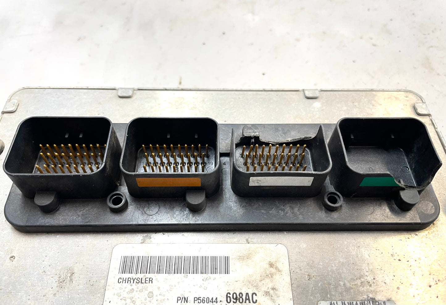 Computadora ECM PCM Jeep TJ 06 4.0 de seis cilindros manual 56044698AC ECU Wrangler