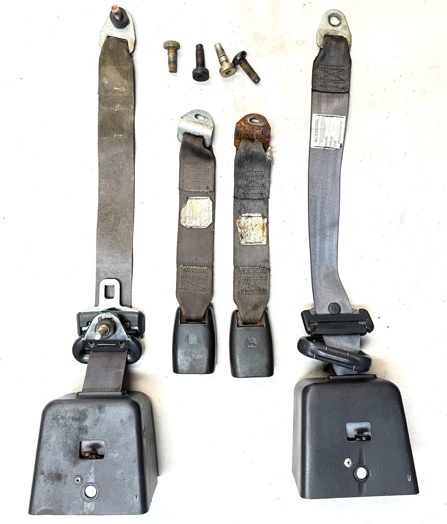 Cinturones de asiento trasero Jeep TJ 97-02 Wrangler cinturón de hombro hebillas hembra asiento trasero !!!