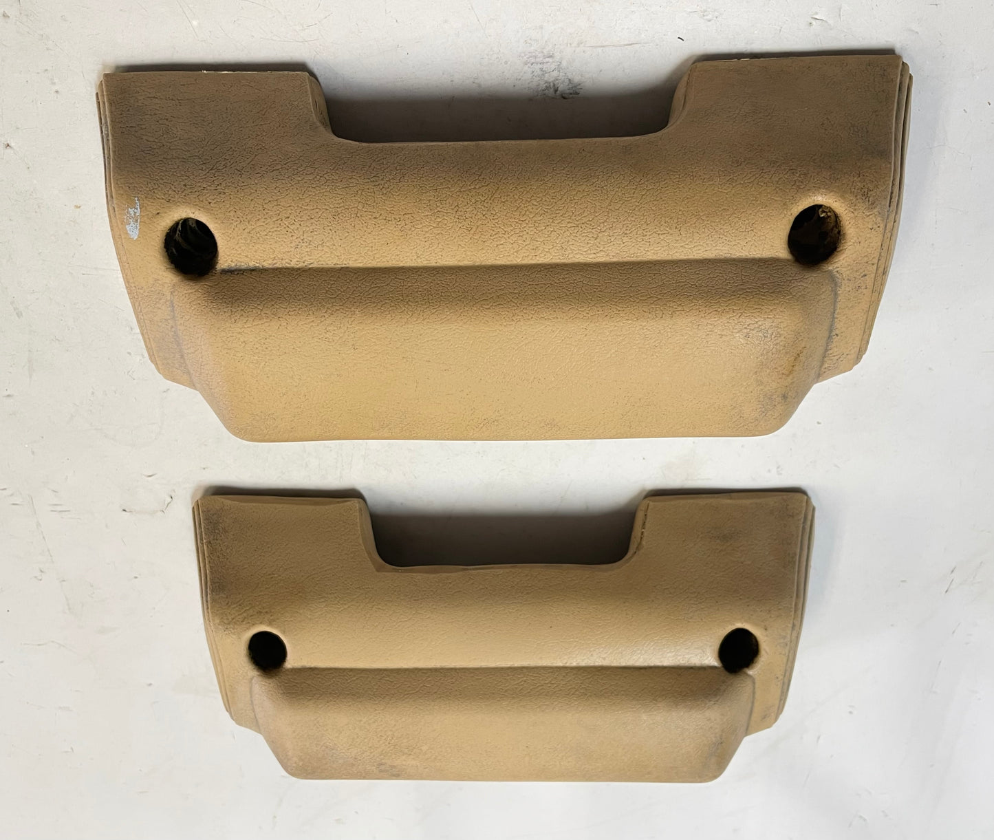 Apoyabrazos para Jeep Grand Wagoneer, manija interior de la puerta trasera, color tostado claro SJ FSJ.