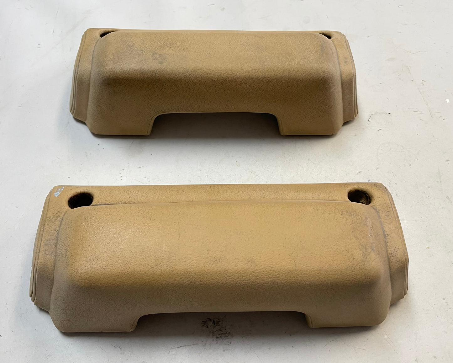 Apoyabrazos para Jeep Grand Wagoneer, manija interior de la puerta trasera, color tostado claro SJ FSJ.