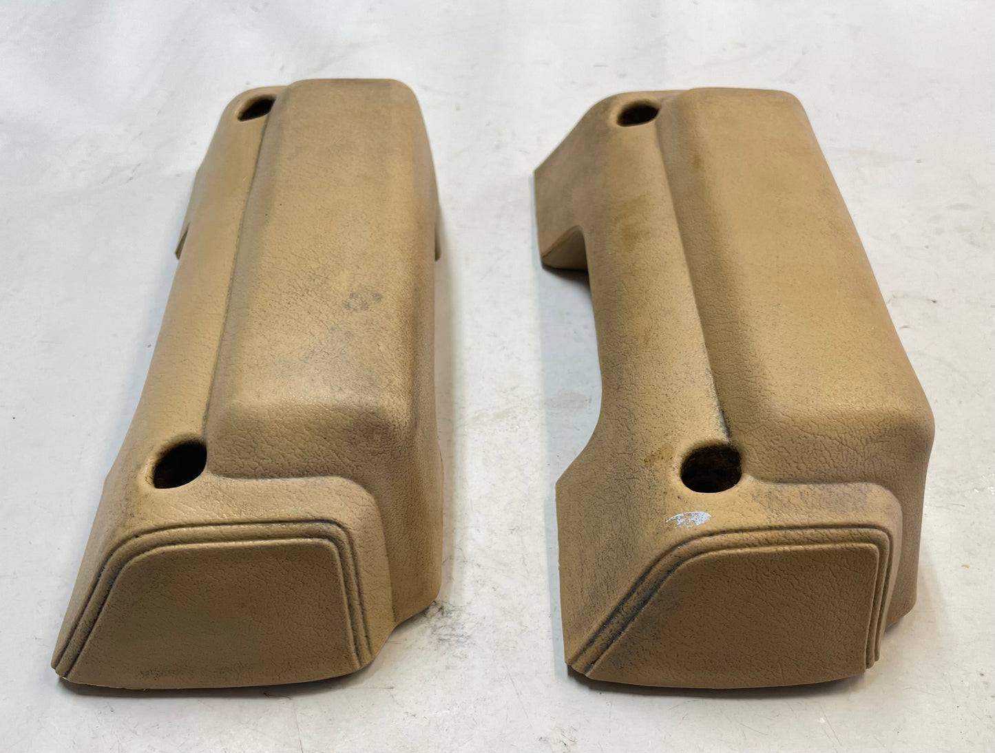 Apoyabrazos para Jeep Grand Wagoneer, manija interior de la puerta trasera, color tostado claro SJ FSJ.