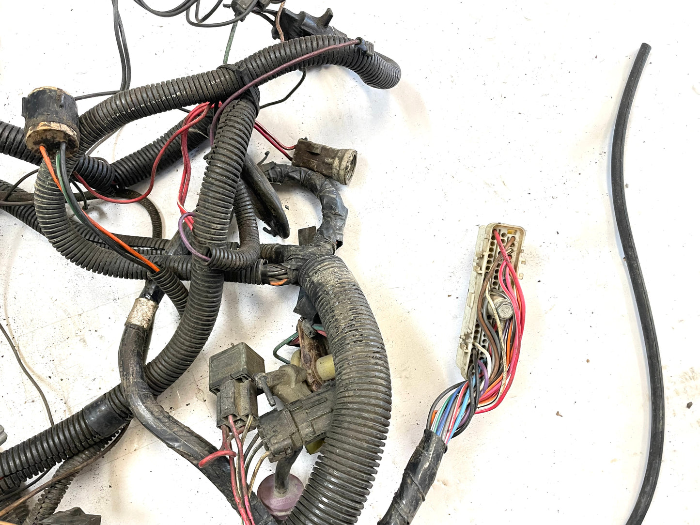 83-86 Jeep CJ arnés de cables del tablero CJ5 CJ7 cableado panel de instrumentos bloque de fusibles luz trasera