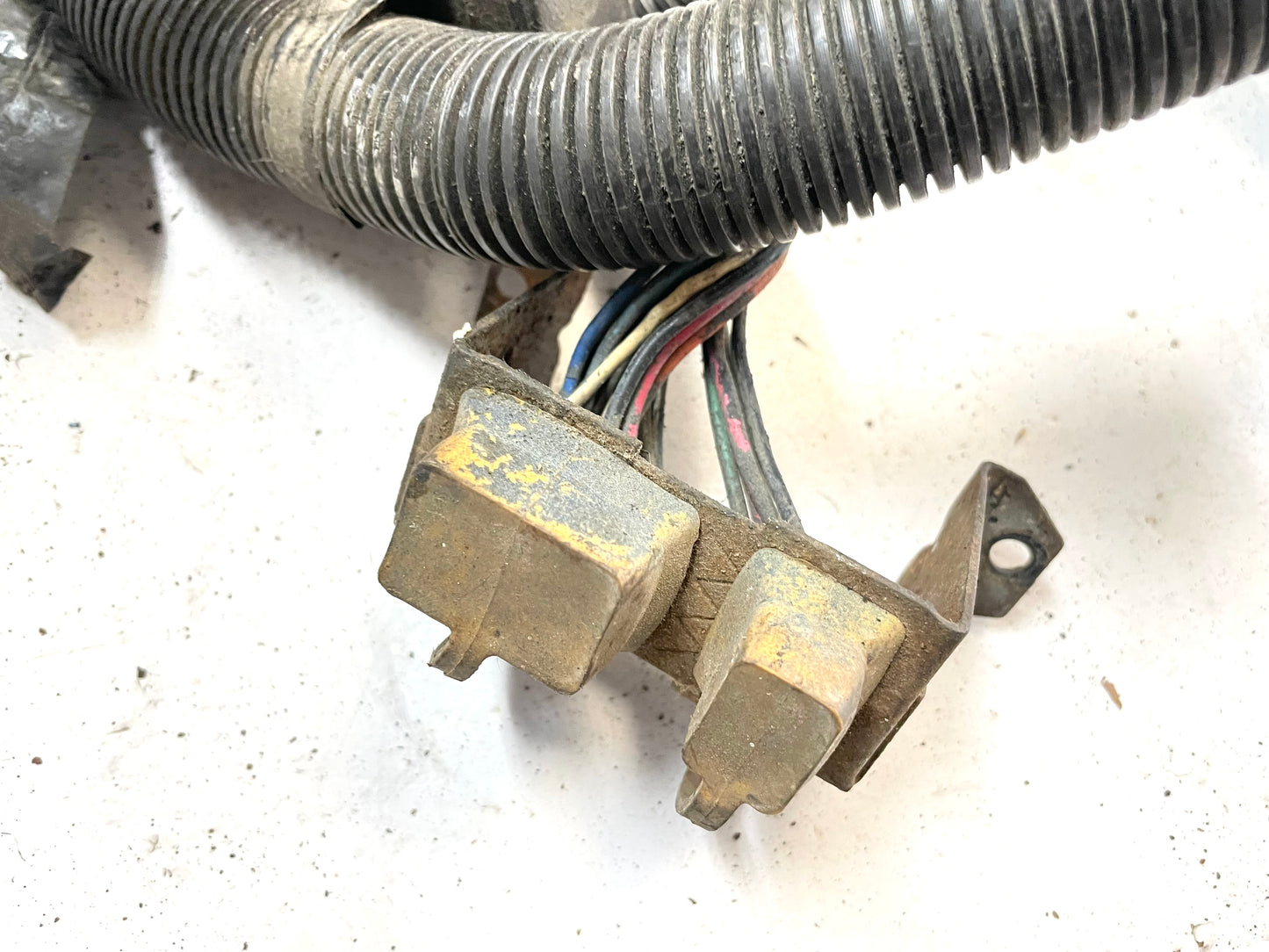 83-86 Jeep CJ arnés de cables del tablero CJ5 CJ7 cableado panel de instrumentos bloque de fusibles luz trasera