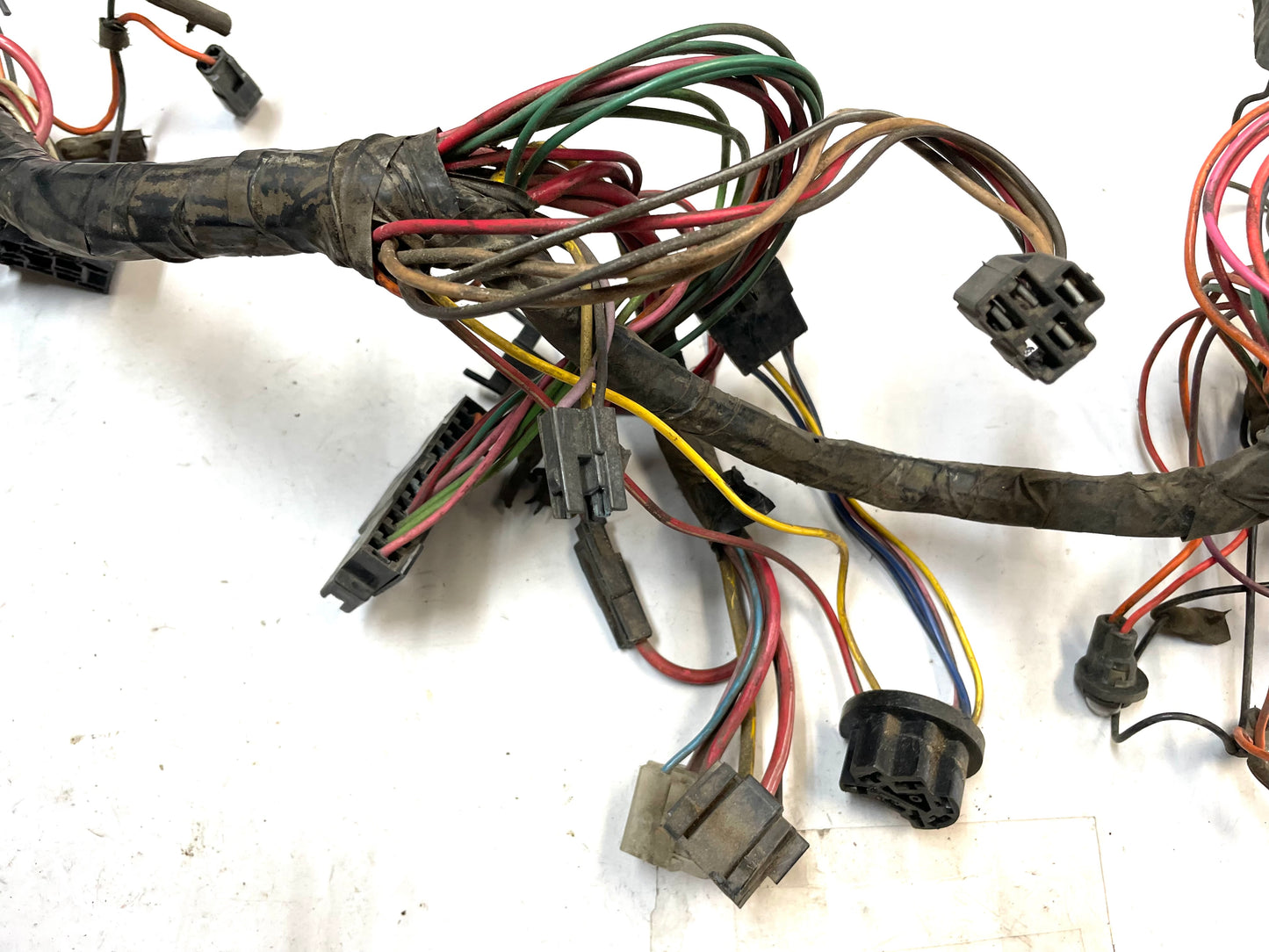 83-86 Jeep CJ arnés de cables del tablero CJ5 CJ7 cableado debajo del panel de instrumentos bloque de fusibles