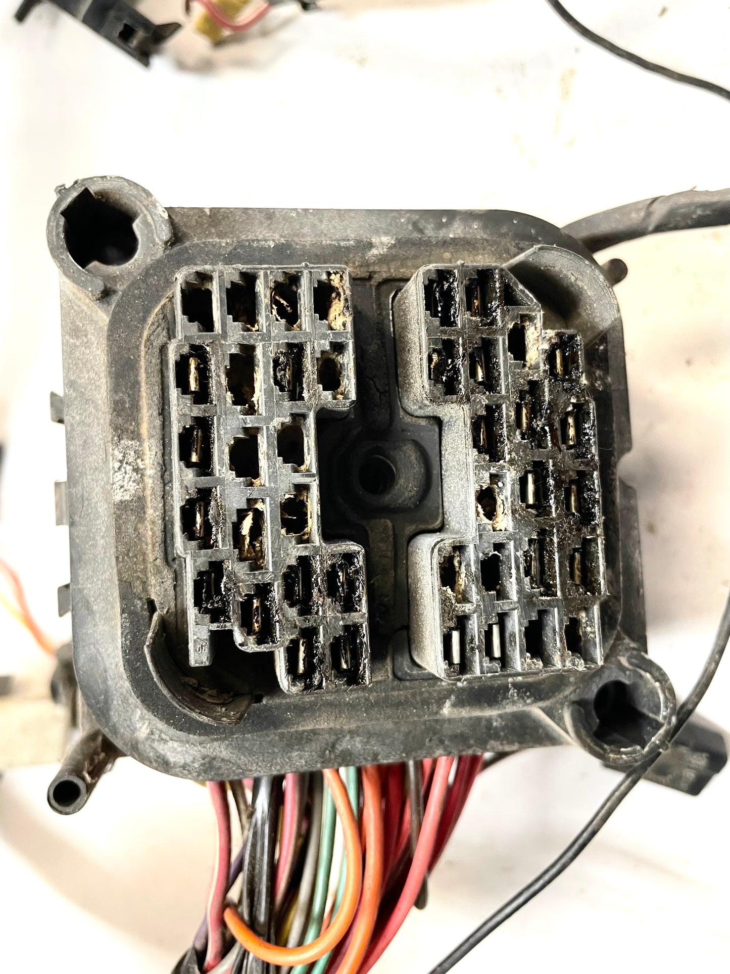 83-86 Jeep CJ arnés de cables del tablero CJ5 CJ7 cableado debajo del panel de instrumentos bloque de fusibles