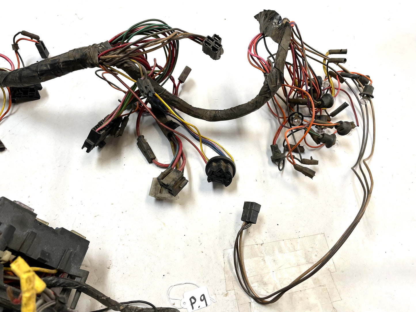 83-86 Jeep CJ arnés de cables del tablero CJ5 CJ7 cableado debajo del panel de instrumentos bloque de fusibles