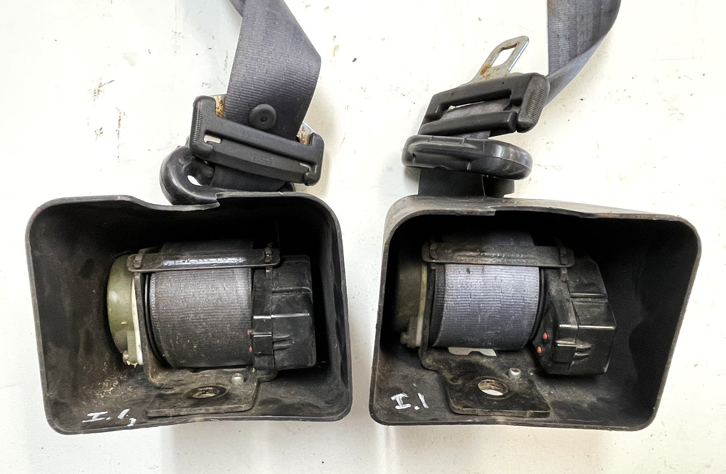 Jeep TJ Rear Seat Belts fit 97-02 Wrangler Shoulder Belt Female Buckle Back Seat