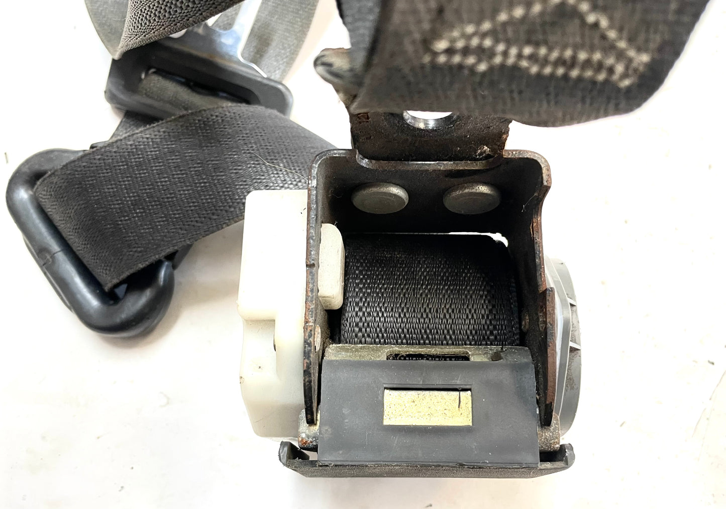Retractor de cinturón de seguridad delantero izquierdo del conductor Jeep TJ 03-06 Wrangler negro ¡ENVÍO GRATIS!