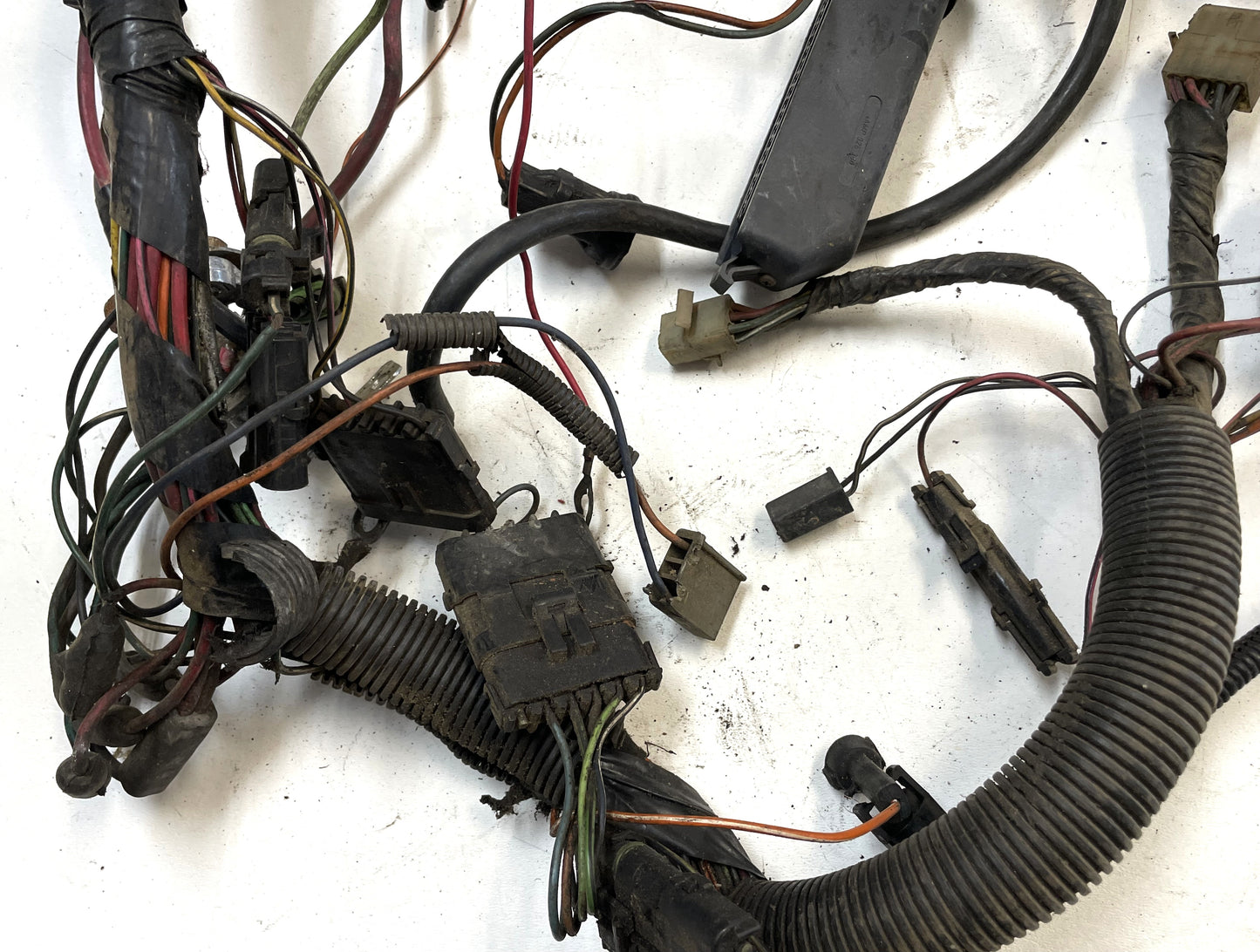 Jeep YJ Wrangler 2.5 Four cylinder Engine Wiring Harness Throttle Body TBI 87-90!