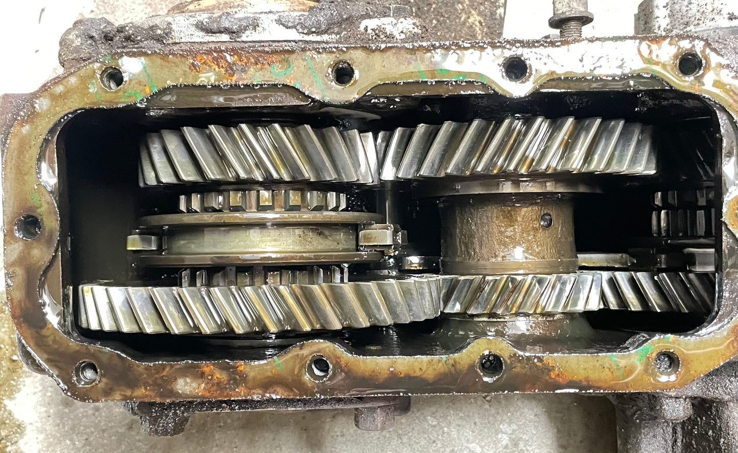 Dana 300 transfer case Jeep CJ5 CJ7 CJ8 CJ FREE SHIPPING 5364854