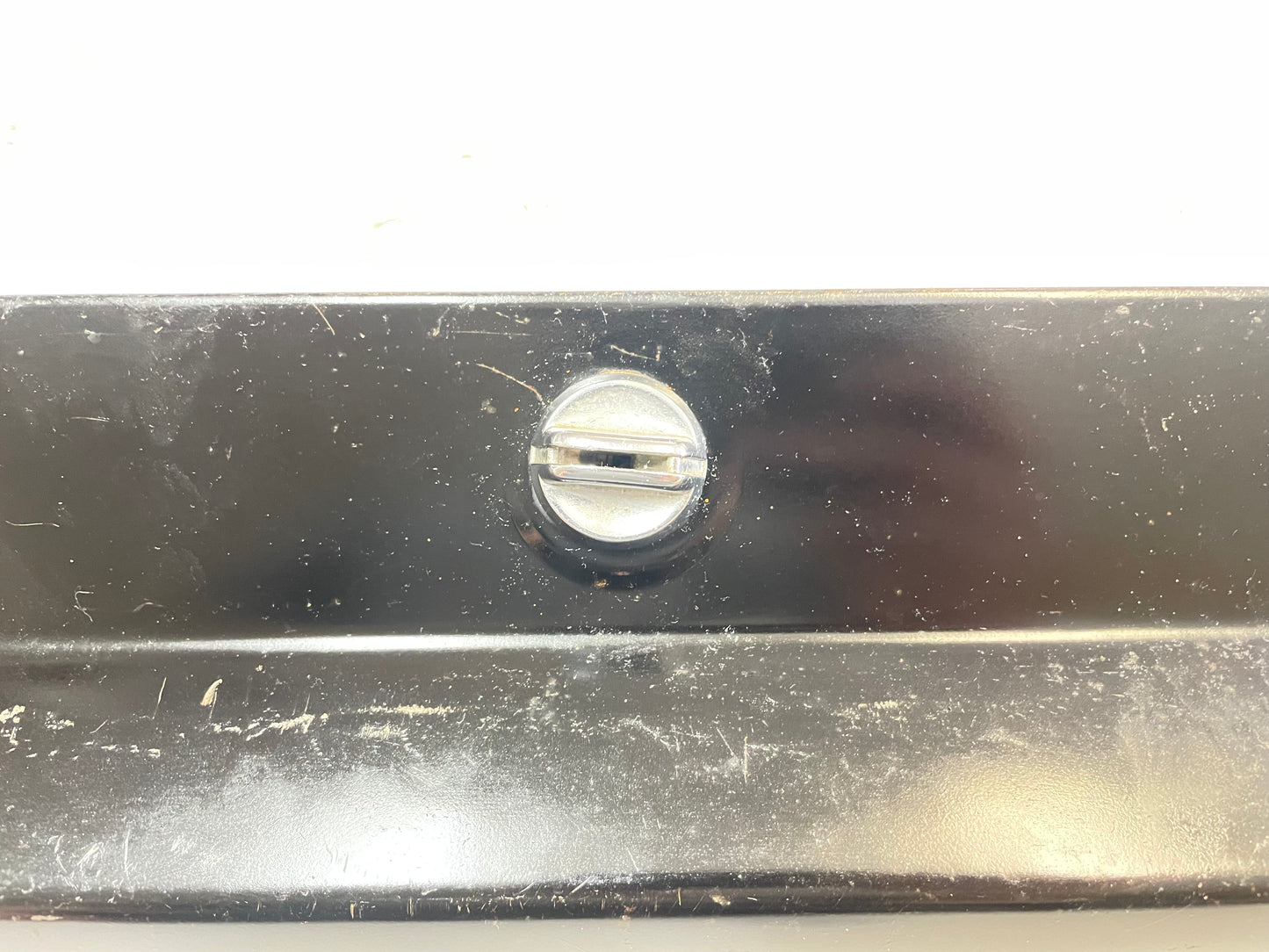 Jeep Wagoneer Cherokee J10 Glove box lid