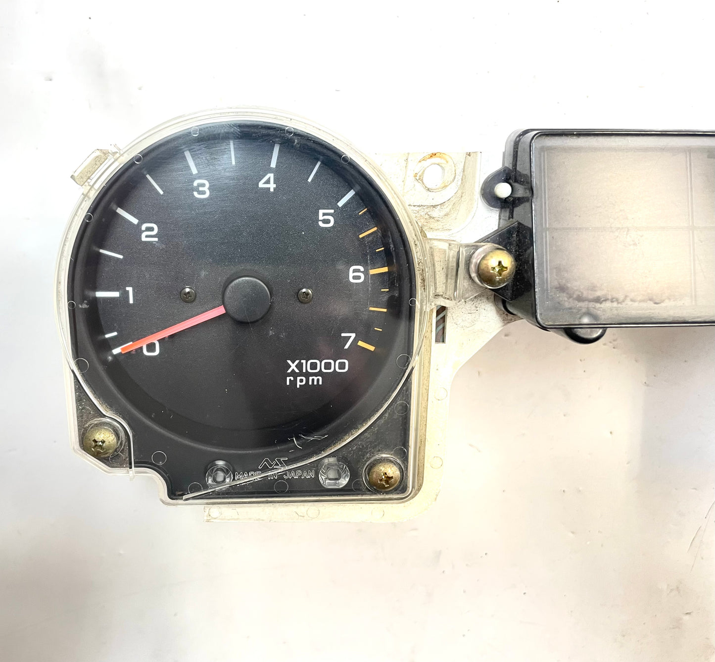 Grupo de instrumentos del velocímetro y tacómetro Jeep YJ 92-95 Wrangler 56009054 157.000