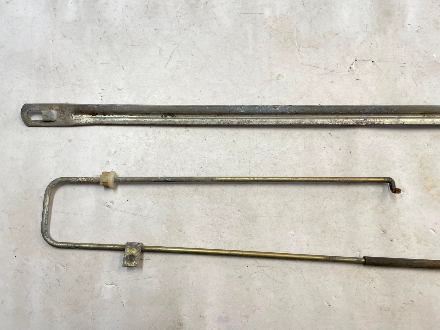 Jeep Grand Wagoneer Door linkage Striker latch Passenger Right side handle