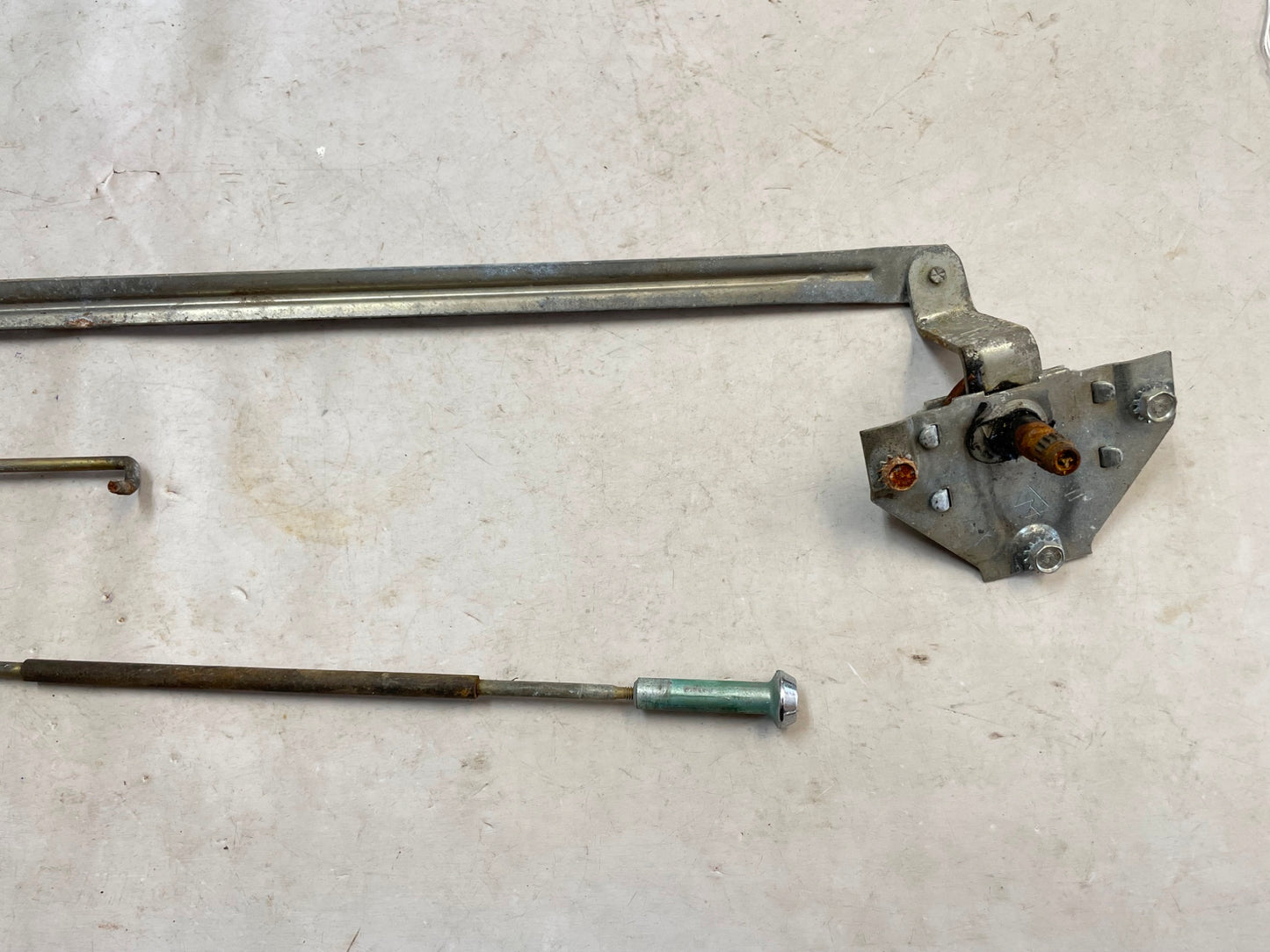 Jeep Grand Wagoneer Door linkage Striker latch Passenger Right side handle