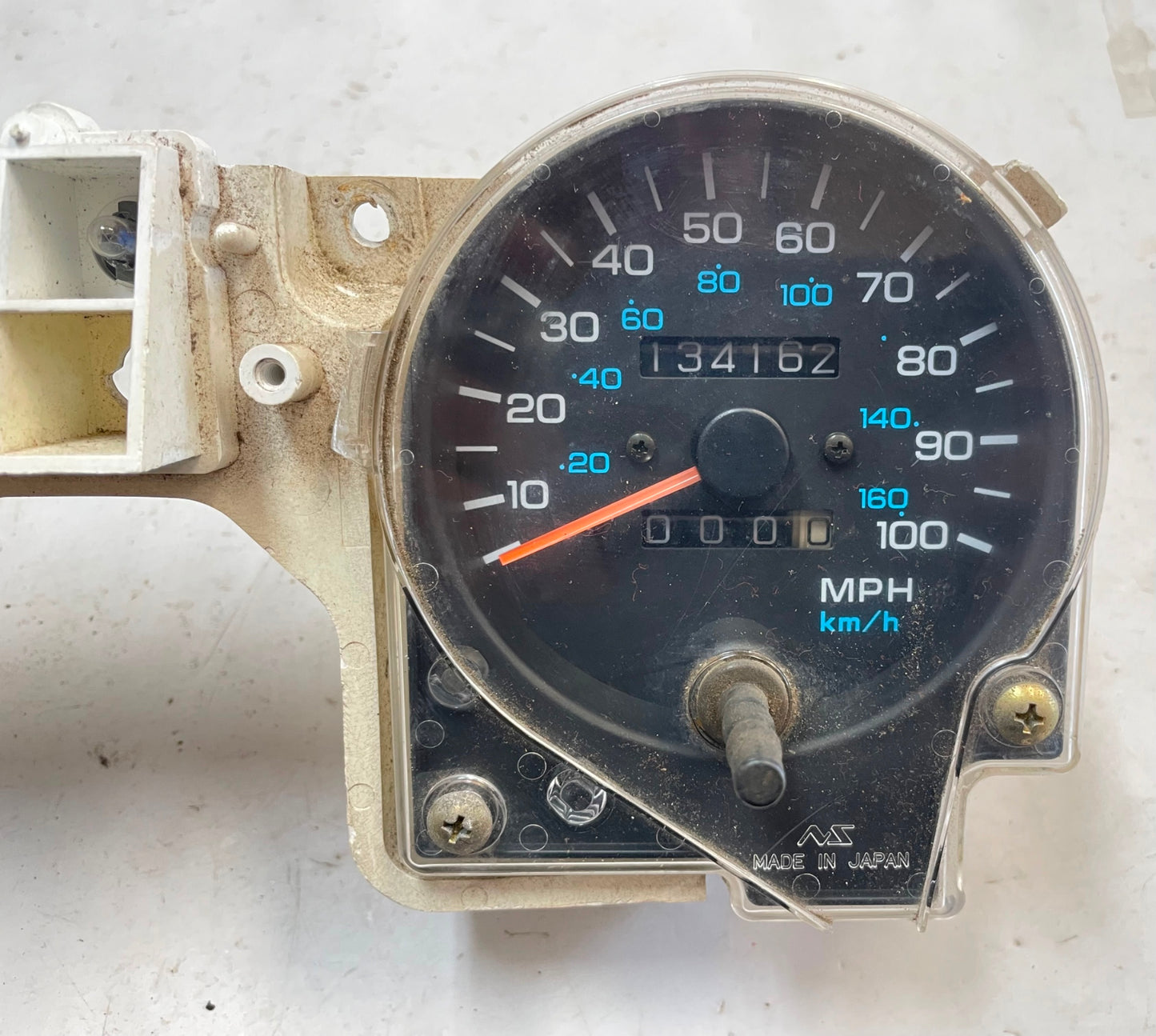 BROKEN Jeep YJ speedometer tachometer gauge cluster 92-95 Wrangler 56009504