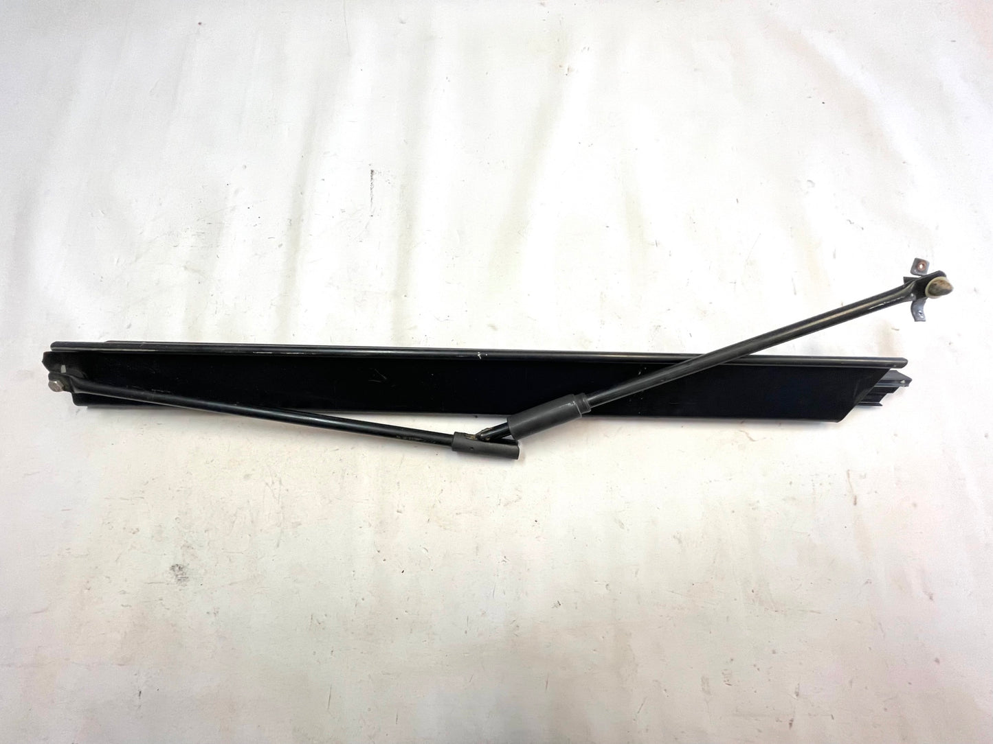 Jeep YJ factory passenger side door surround with tension bar soft top READ AD