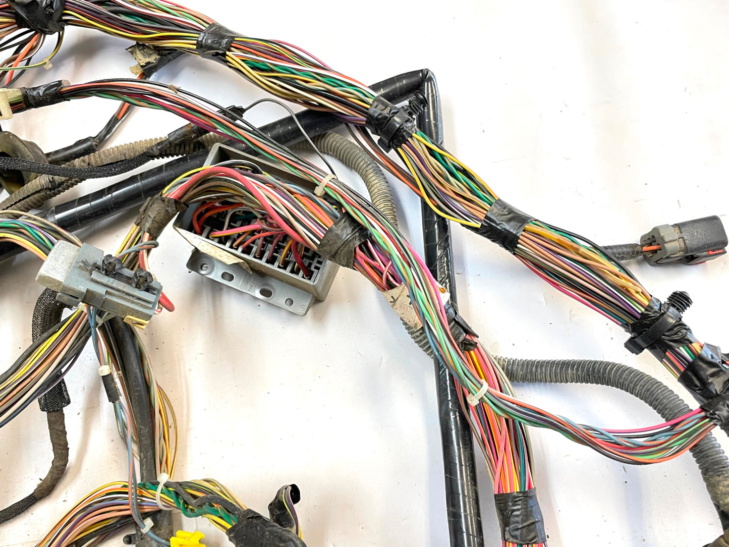 RIGHT HAND DRIVE 06 Jeep TJ Dash Wire Harness Wiring 56055139AA