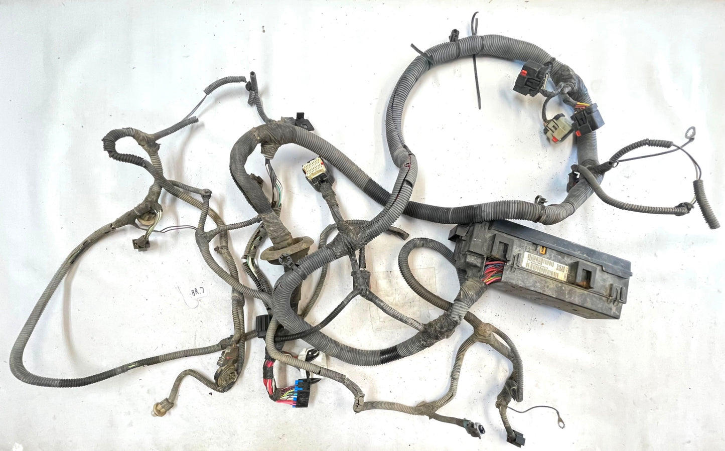 06 Jeep TJ Wrangler 6 cyl. 4.0 engine wiring harn RIGHT HAND DRIVE automatic