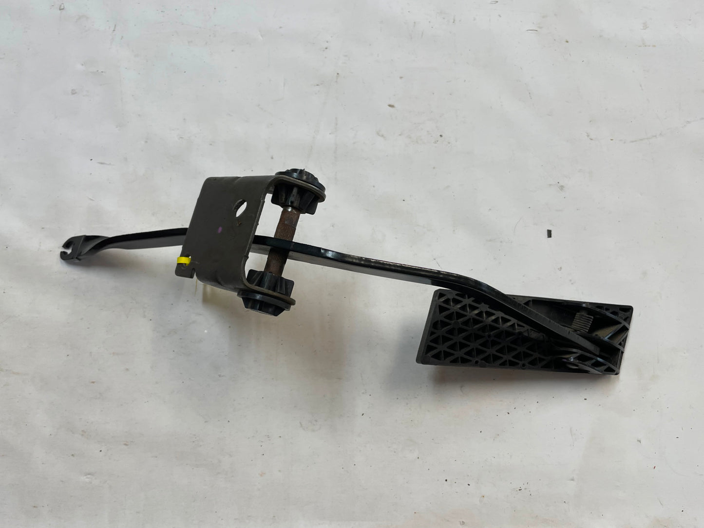 Jeep TJ Wrangler gas pedal accelerator FACTORY fits 97-06 Right Hand Drive only
