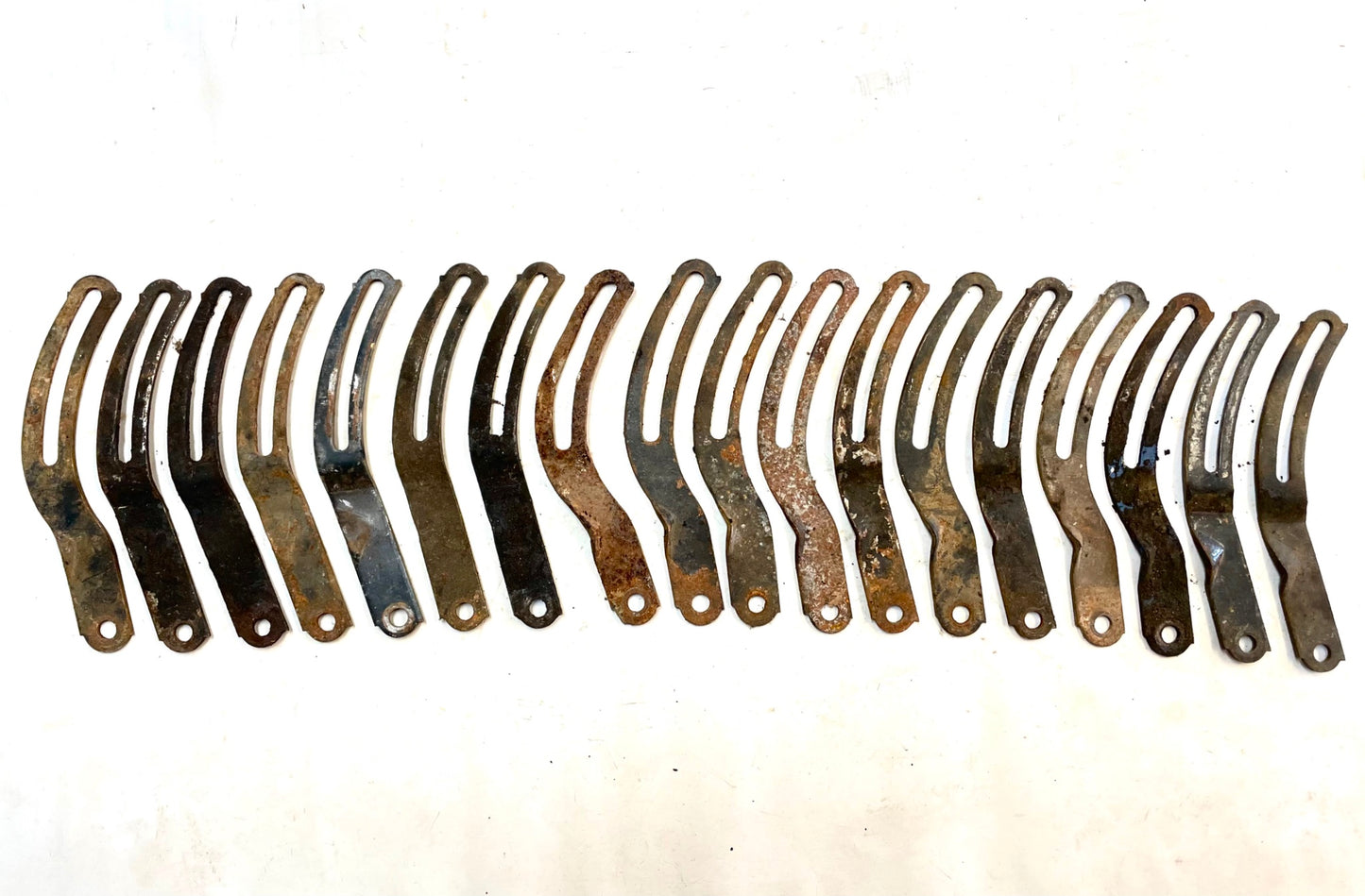 Jeep AMC V8 lower alternator bracket CJ5 CJ7 304 360 401 Cherokee Wagoneer J10 !