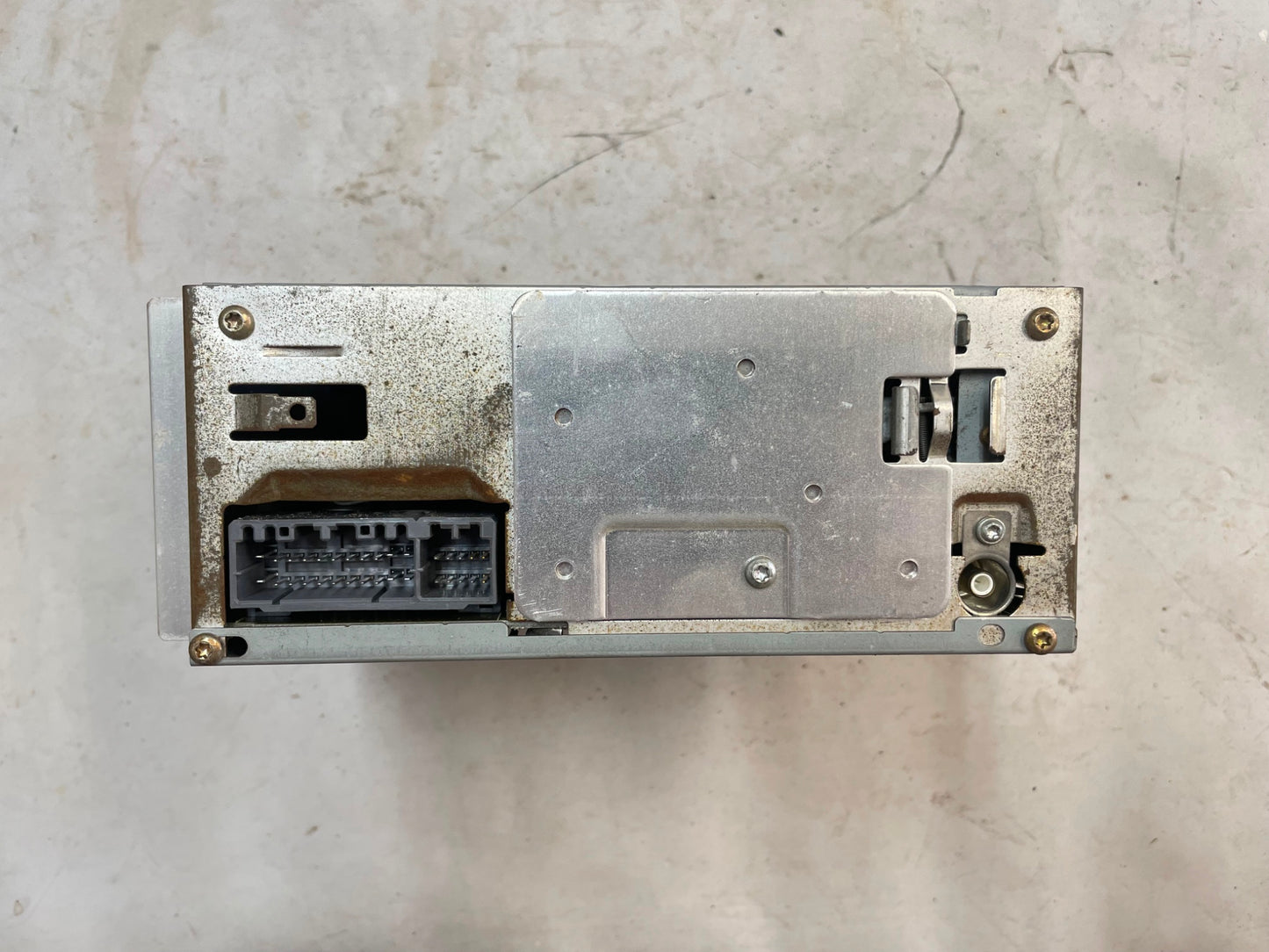 Jeep TJ Wrangler Factory Radio 05064354AJ fits 03-06 CD player AM FM