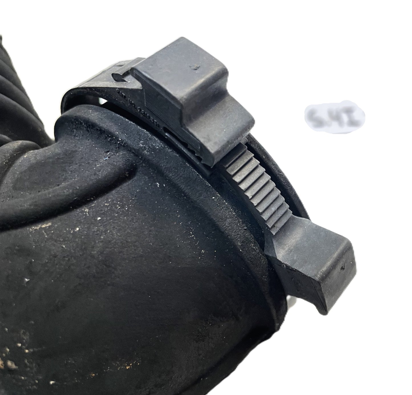 Jeep Cherokee XJ 91-01 4.0 Air Inlet Intake Cleaner Filter Tube Connector Hose