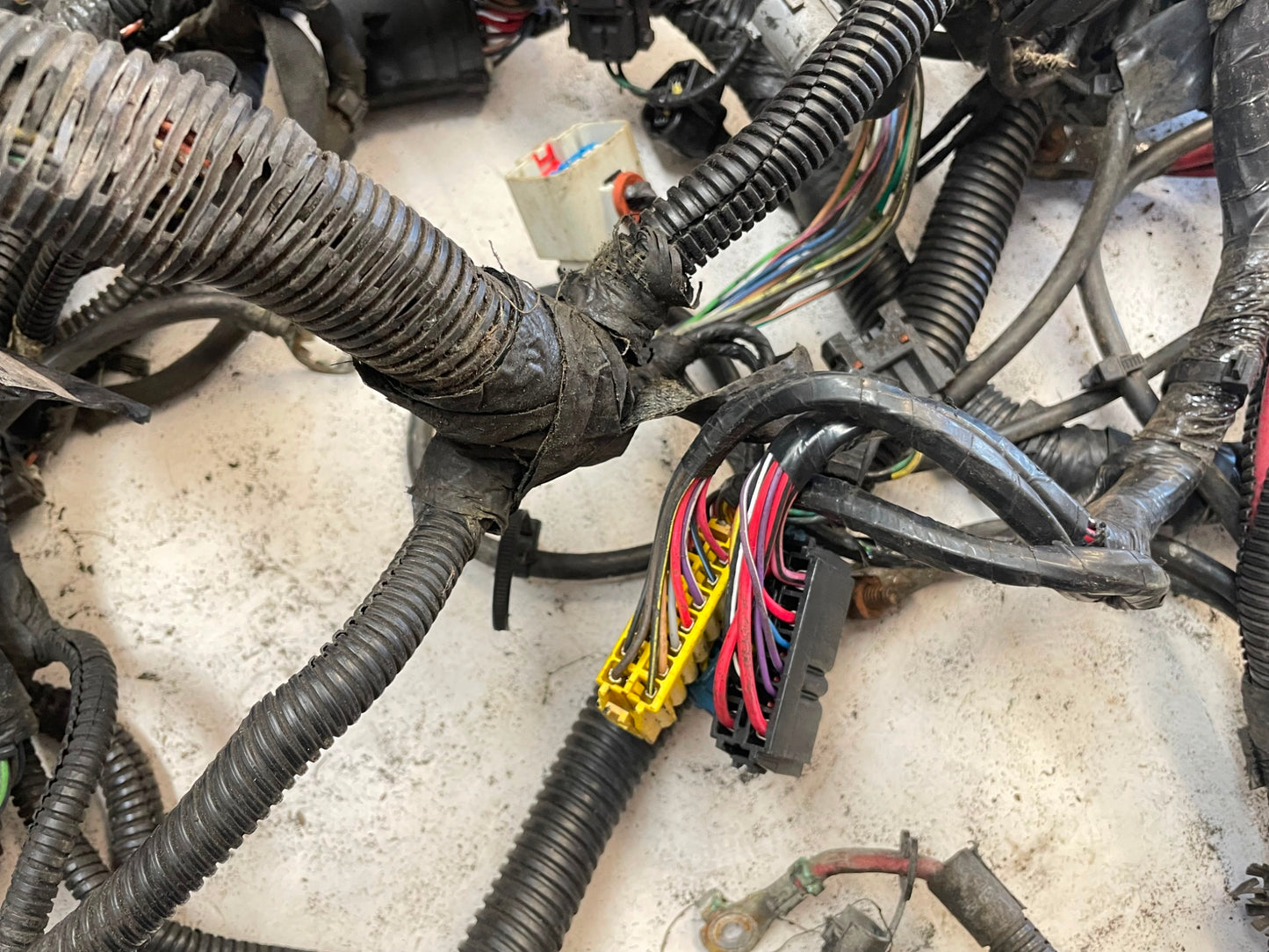 2000 Jeep TJ Wrangler wiring harness dash 4 cylinder engine manual 2.5 FREE SHIP