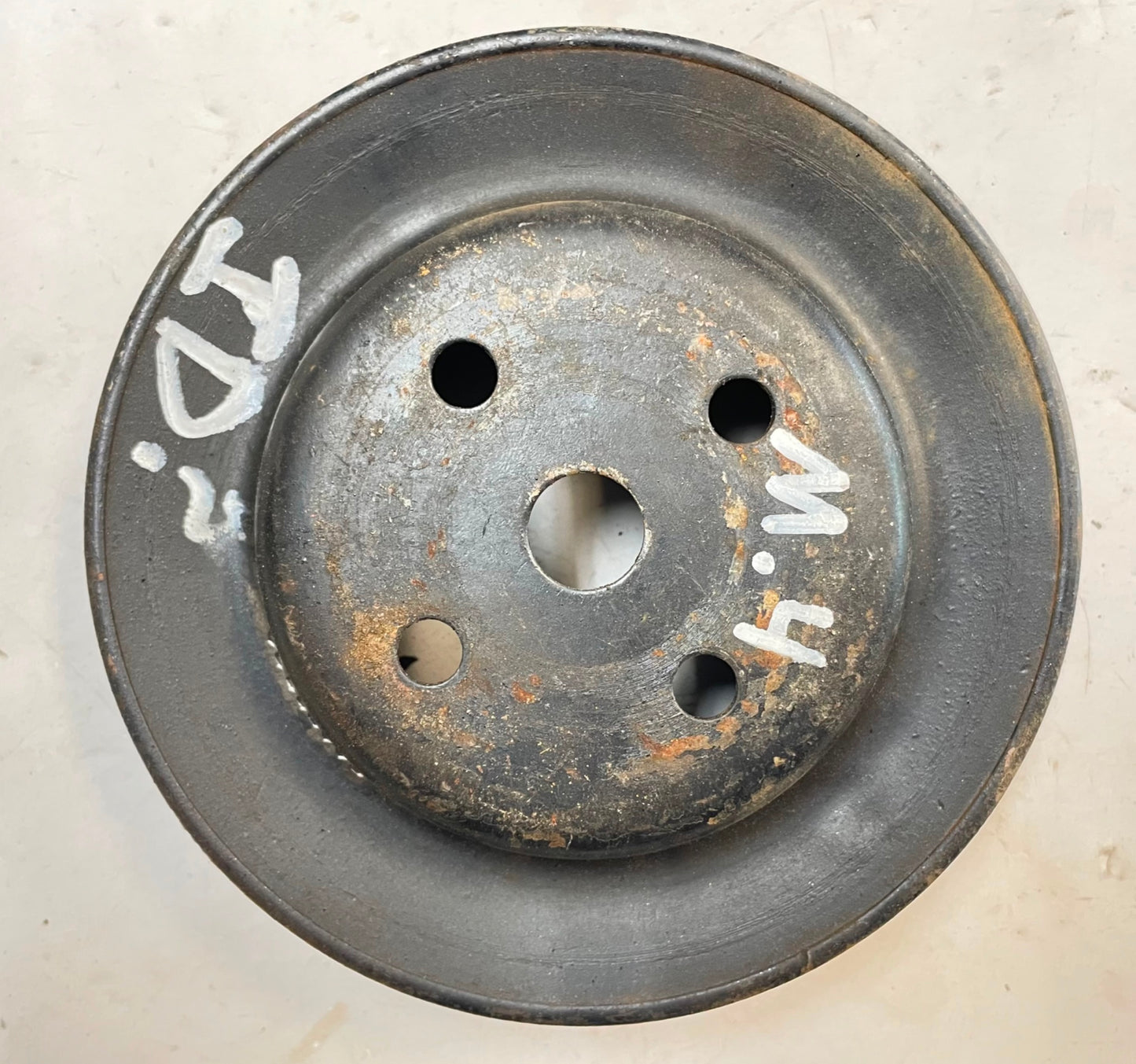 Jeep AMC Pontiac iron duke fan pulley 4 cylinder 151ci. 2.5 CJ5 CJ7 GM 562733ZC