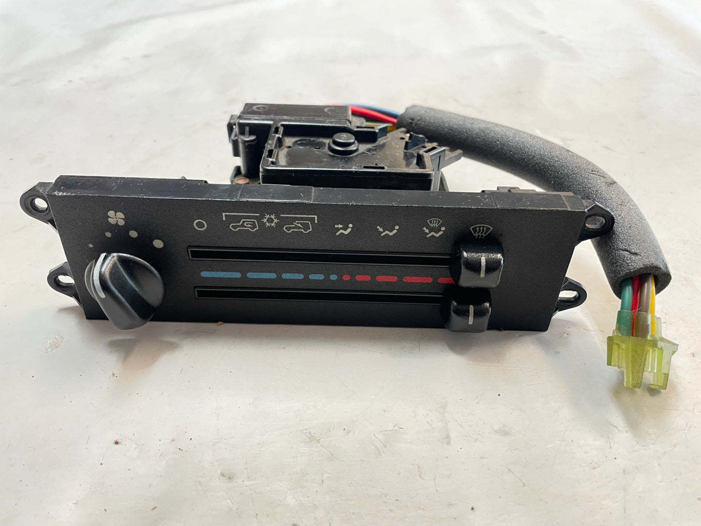 Jeep TJ Heater Climate Control Heat AC 55037362AB slide 97-98 Wrangler HAS AIR