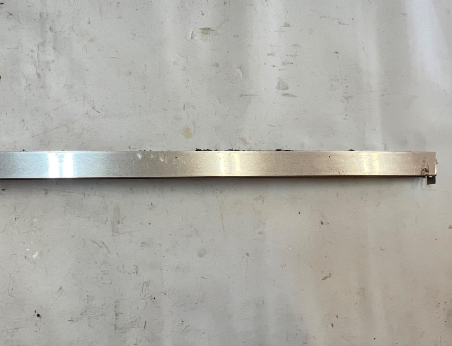 Divisor de canal de ventana de ventilación de puerta completa para Jeep CJ7, lado del pasajero derecho, cromado