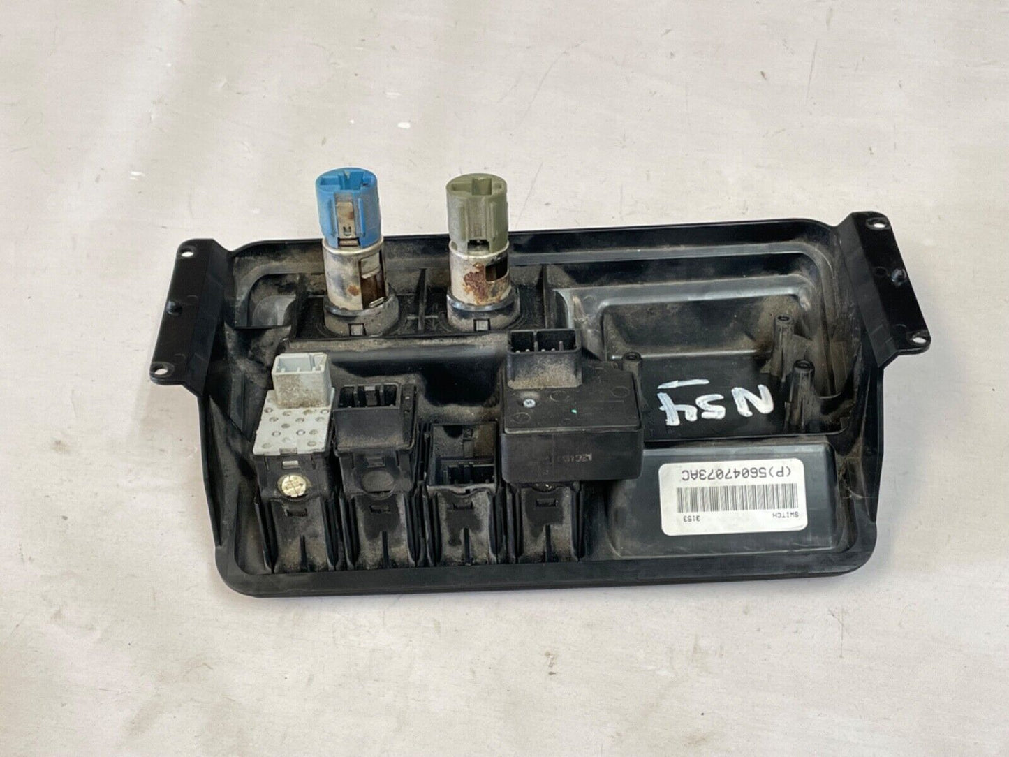 Jeep TJ Wrangler switch bezel axle lock defrost rear wiper power outlet Rubicon!