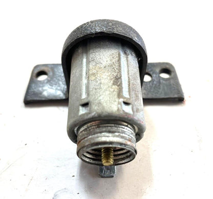 Toma de corriente de 12 voltios para encendedor de cigarrillos de fábrica Jeep CJ CJ5 CJ7 CJ8 76-86 AMC 