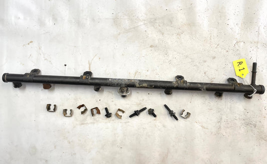 Jeep TJ Wrangler fuel rail 4.0 six cylinder 05-06 FREE SHIPPING