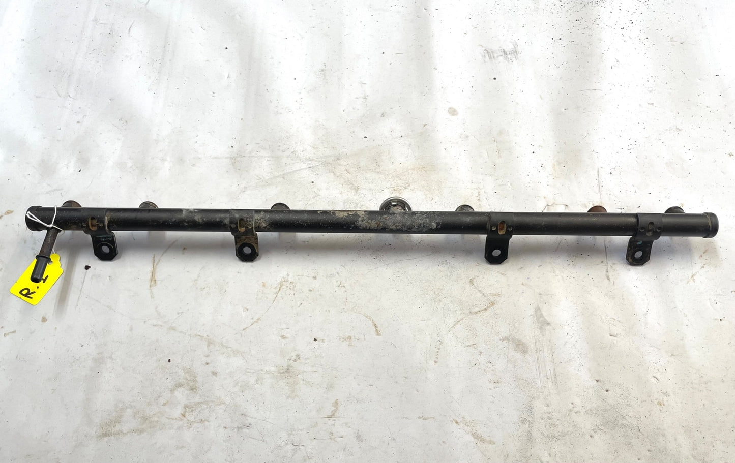 Jeep TJ Wrangler fuel rail 4.0 six cylinder 05-06 FREE SHIPPING
