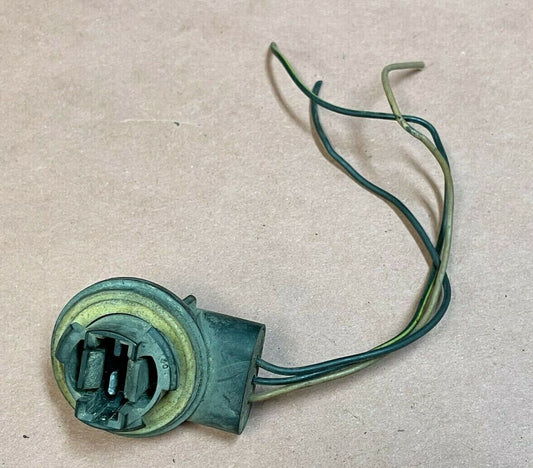 Jeep YJ 94-95 headlight socket head light plug end wiring wire harness Wrangler