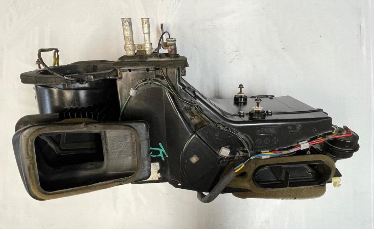 RIGHT HAND DRIVE Jeep 03-06 TJ Wrangler heater box no blower motor