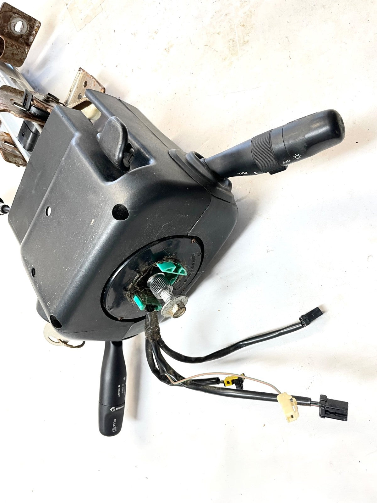 Jeep 01-06 TJ Tilt Steering Column AutomaticTransmission Wrangler w/ cable