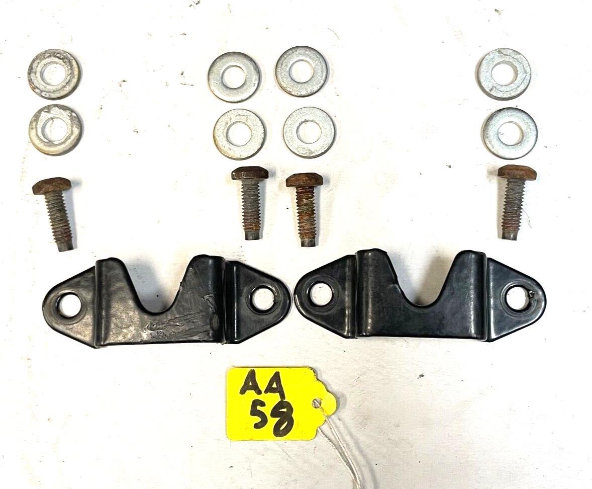 Jeep YJ rear seat fender well brackets with bolts Wrangler 87-95 Back