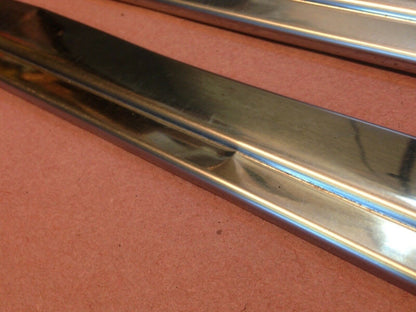 Moldura cromada para puerta trasera de Jeep Wagoneer, lado derecho del conductor 