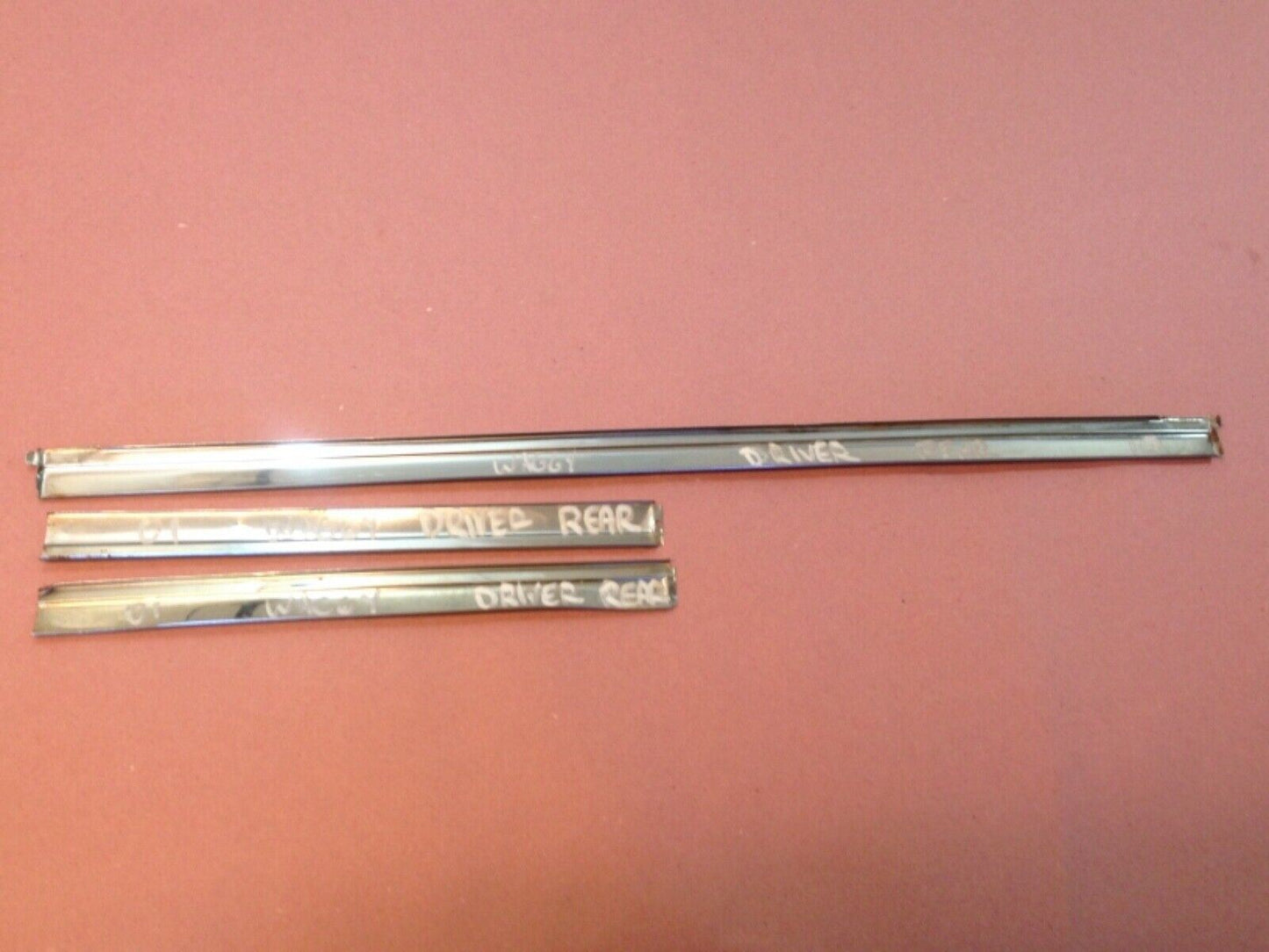 Moldura cromada para puerta trasera de Jeep Wagoneer, lado derecho del conductor 